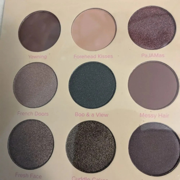 NIB Breakfast in Bed Eyeshadow Palette - Picture 4 of 4